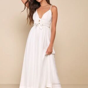 Elegant White Maxi Dress